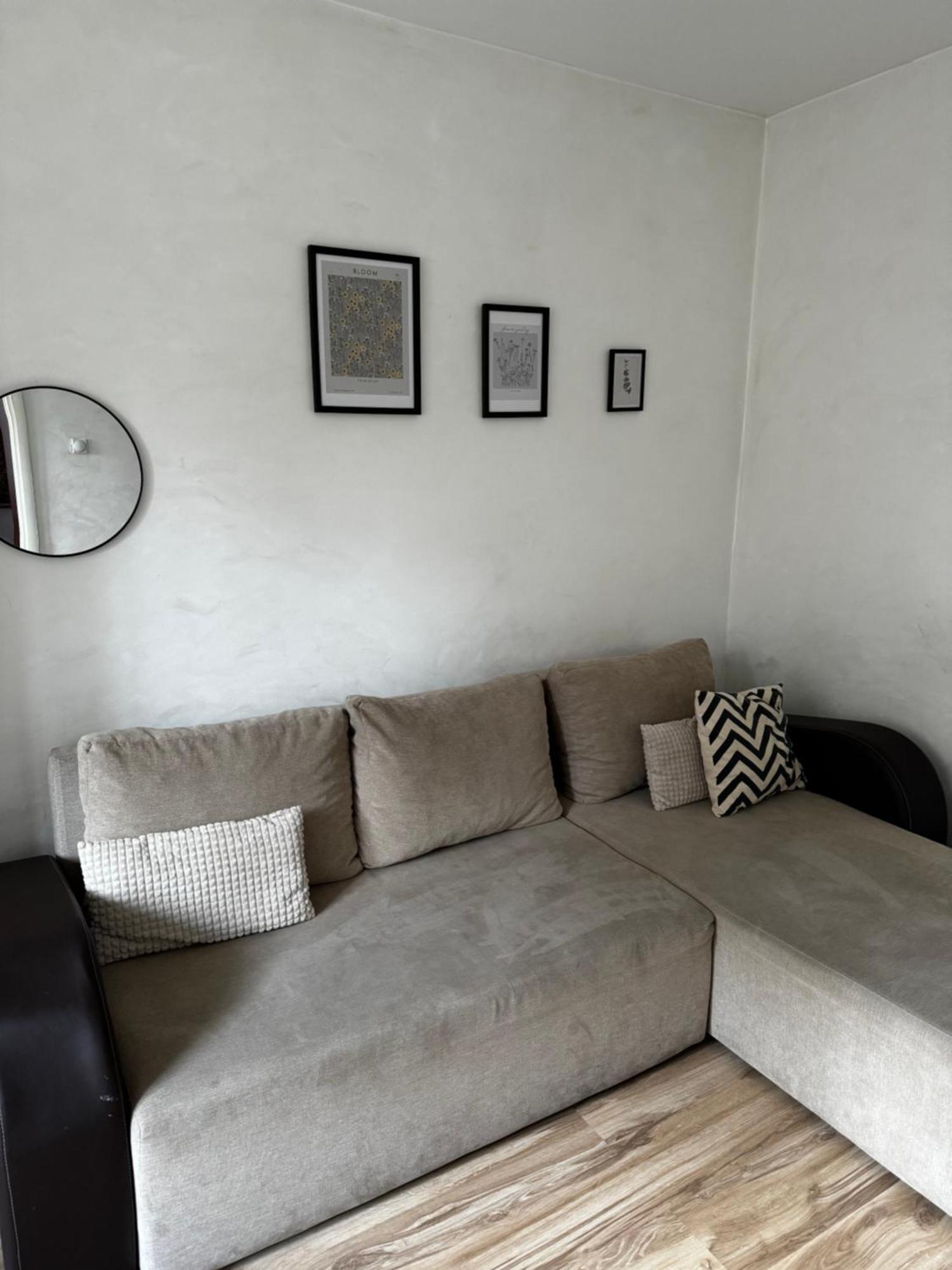 Best Location - Modern Flat In Heart Of City Center Ni エクステリア 写真